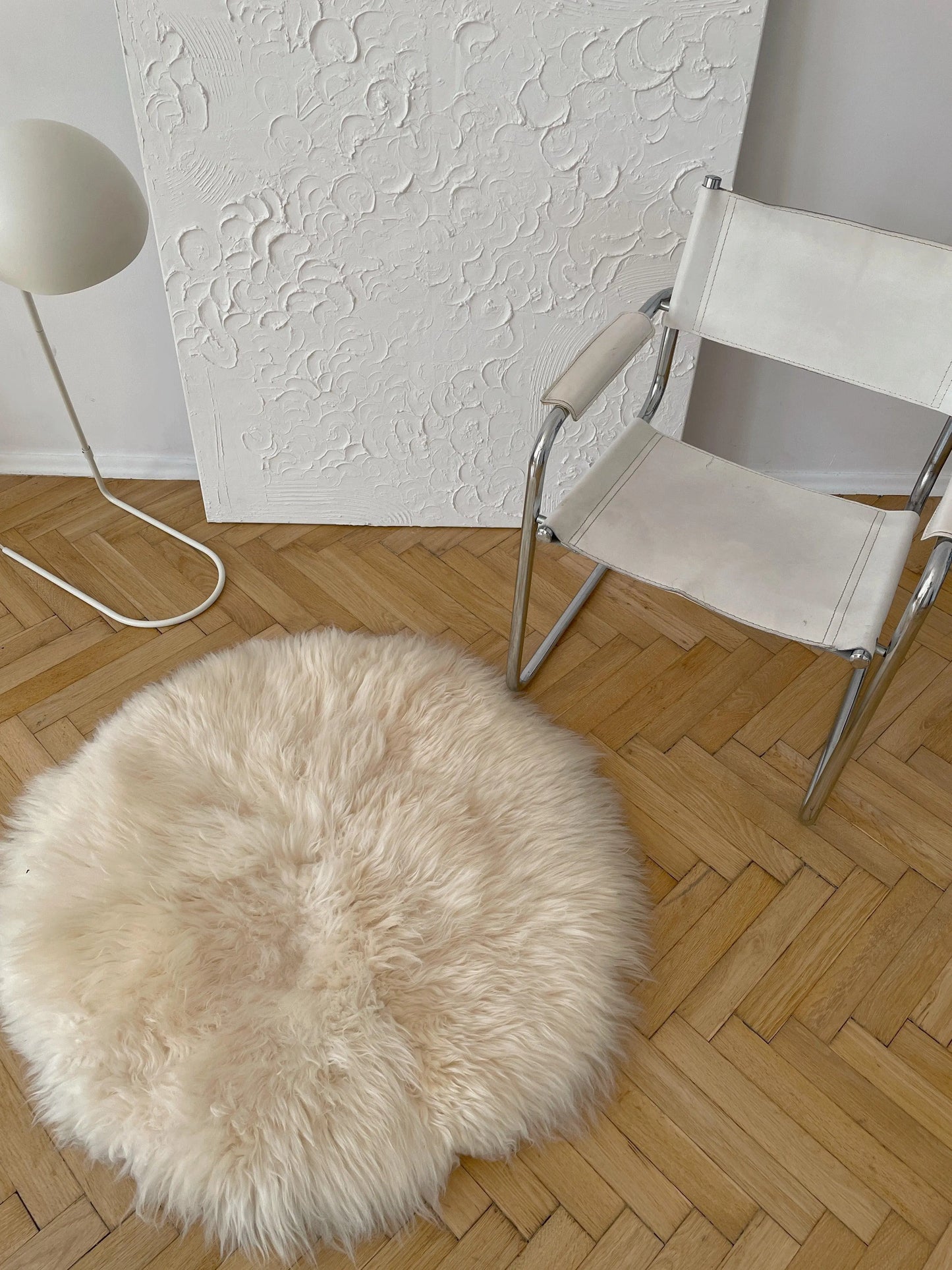 Natural Sheepskin Ivory Carpet - Round-4