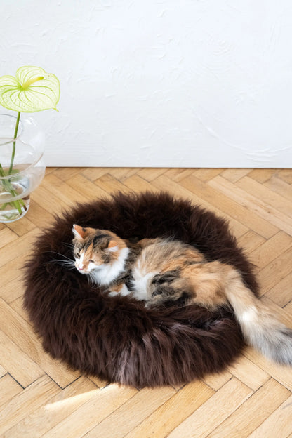 Round Natural Sheepskin Pet Bed - Brown-4
