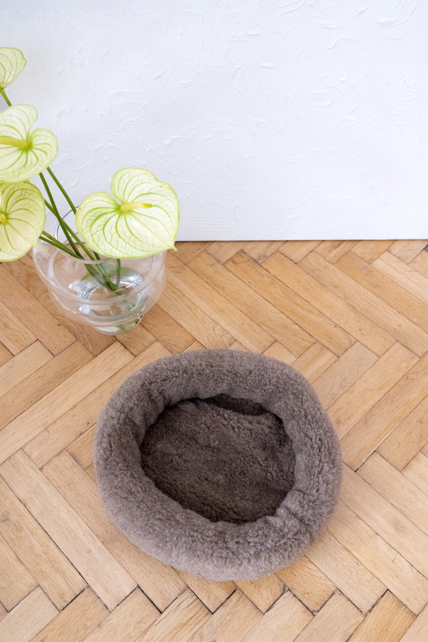 Round Natural Wool Pet Bed - Beige-3