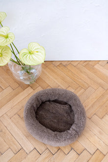 Round Natural Wool Pet Bed - Beige-3