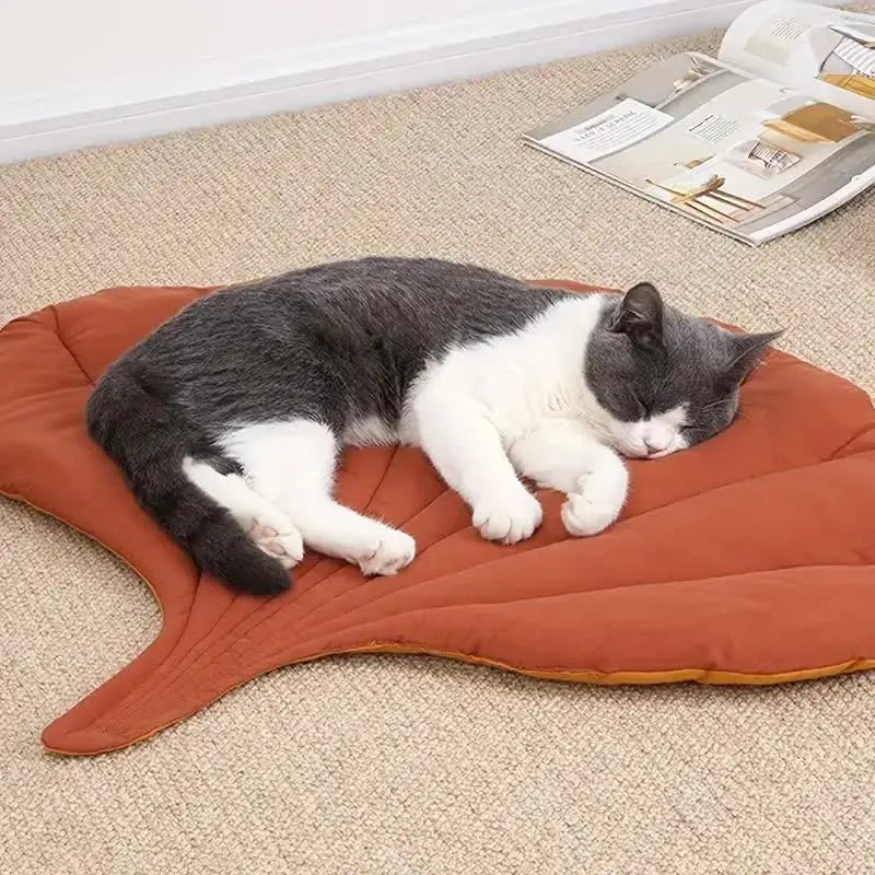 NNEDSZ 2 Pcs Green Leaf-Shaped Pet Sleeping Mat - Durable Dog Floor Pad & Cat Bed for Sleeping and Playtime-4